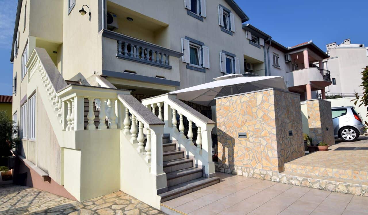 Wohnung für 4 Personen - Kostenlose Privatparkplätze, Klimaanlage, WIFI